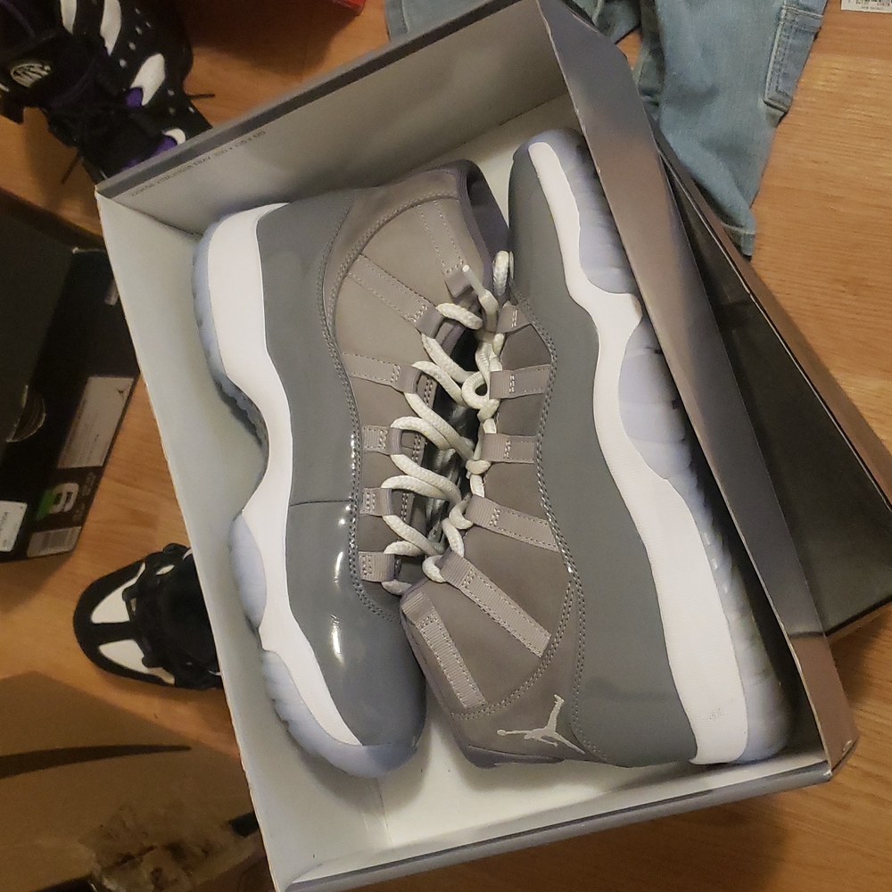 Air Jordan Retro 11 Cool Grey Sz 9